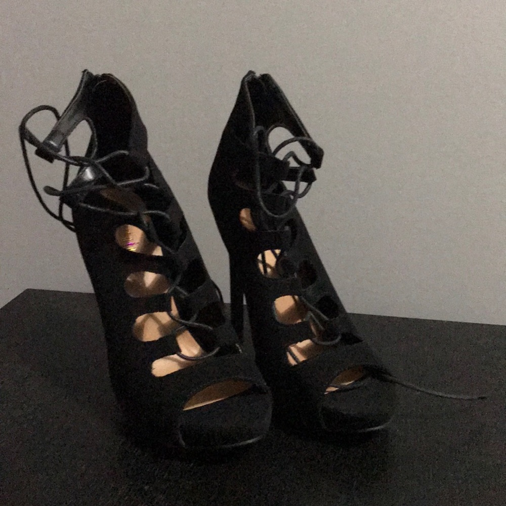 Fashion Nova Lace Heels, Size 9, Black